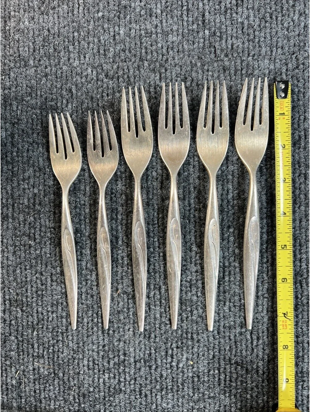 Oneida Community stainless flatware Mixed Set of 6 Forks